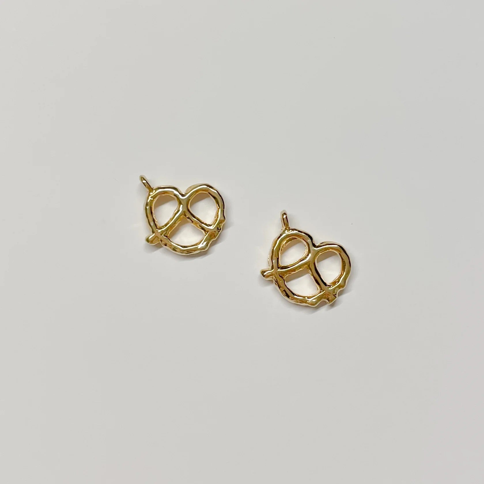 Gold NY Pretzel